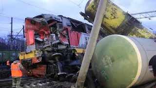 За крушение грузового поезда в Камешковском районе с виновников взыскали более 200 миллионов рублей