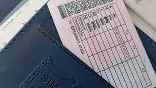 Водителей с многолетним стажем заставят пересдавать права в конце февраля: названы условия 