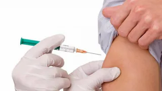 Растет число людей, отказывающихся от прививок