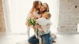 В регионе могут ввести сокращенный рабочий день для матерей и отцов-одиночек