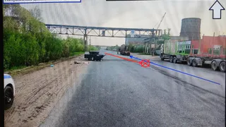 Под столицей Коми легковушка столкнулась с лесовозом