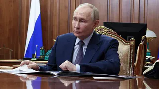 Президент России Владимир Путин объявил о начале серийного производства ракеты «Орешник»