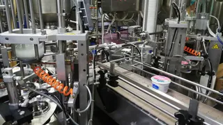 Зарплата от 40 000 и служебный автомобиль: на крупном производстве открыты вакансии