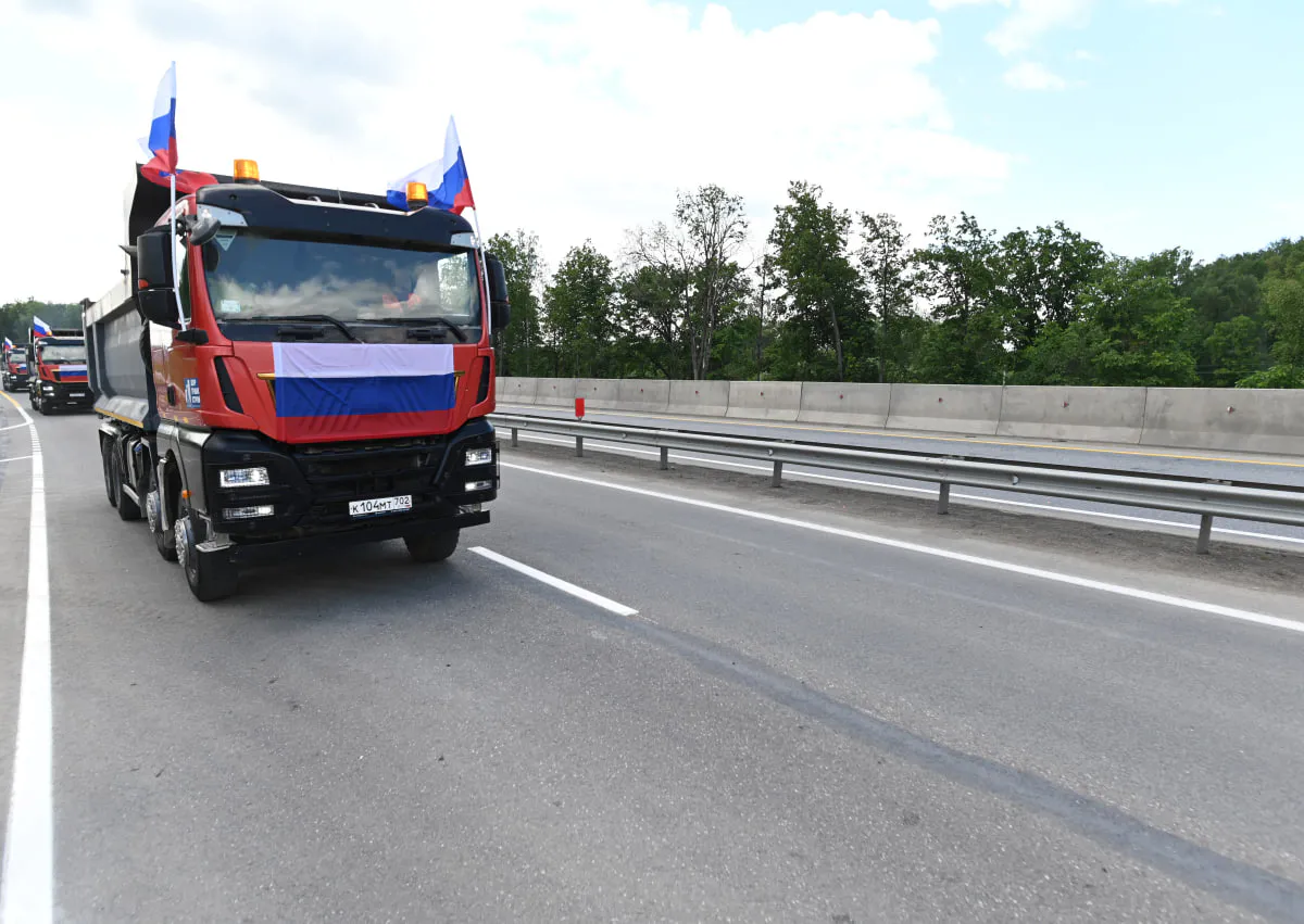 Четыре полосы вместо двух: в Челябинской области открыли модернизированный участок трассы М-5 "Урал"