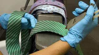 Эффективные методы удаления пятен: советы по очистке тканей