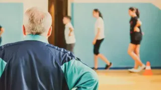 Во Владимирской области выберут трех обладателей денежной премии среди тренеров и преподавателей