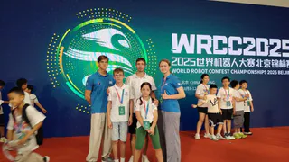 Магнитогорские школьники покорили Пекин: команда юных робототехников завоевала золото и серебро на мировом чемпионате