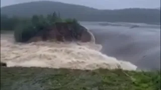 В связи с разрушением дамбы происходит эвакуация населения из ряда деревень вблизи Карабаша