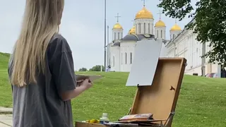 В центре Владимира прошёл конкурс рисунков православной архитектуры