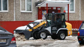 Они мешают уборке снега: владимирцев попросили убрать свои автомобили с 9 улиц