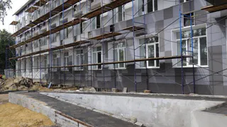 Губернатор Малков поручил обустроить спортплощадку ухоловской школы