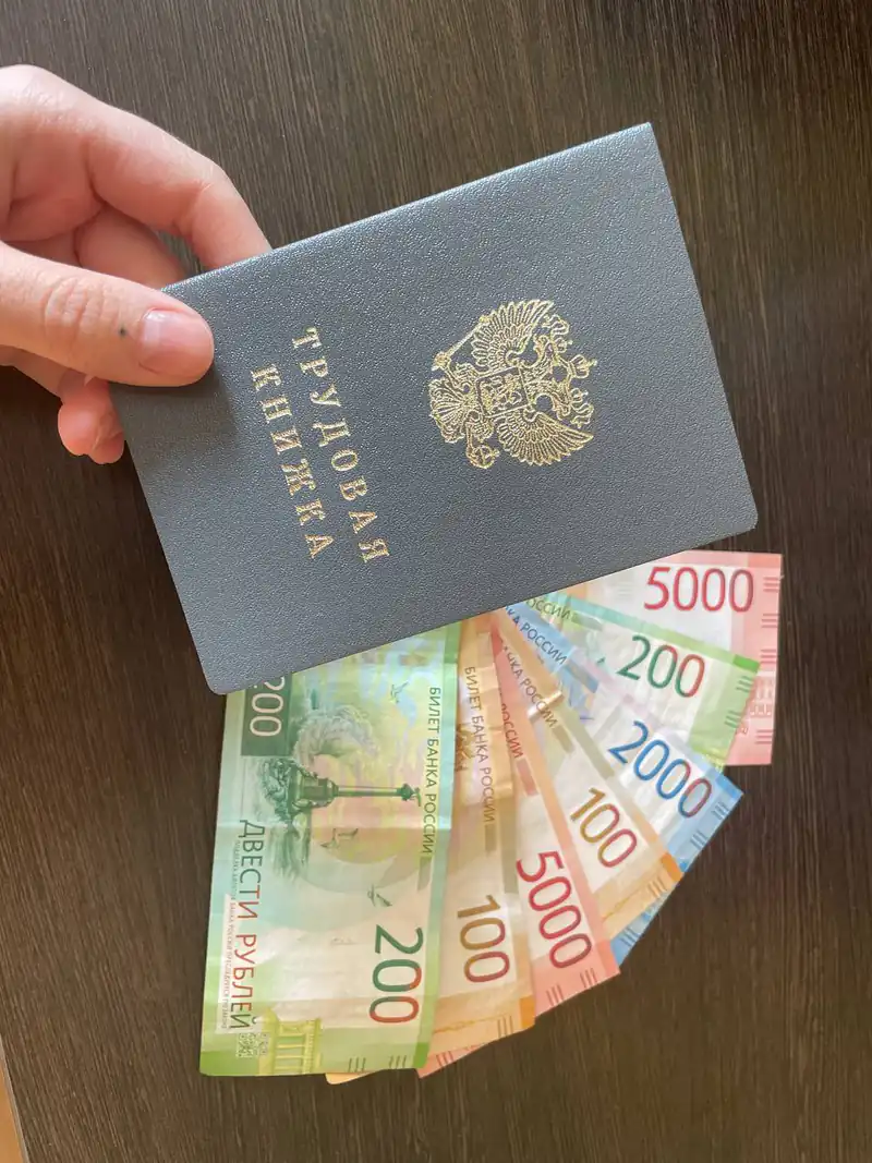 Указ принят: пенсионный стаж у граждан, работавших с 1991 по 2002 год, пересчитают