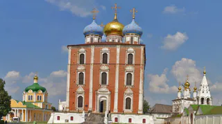 Повлиял ремонт куполов: крыша Успенского собора дала течь