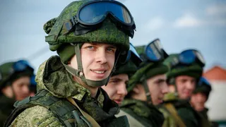 Государственная Дума приравняла добровольцев к статусу контрактников