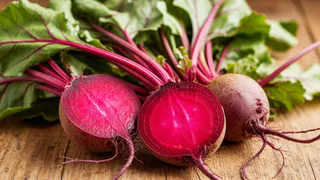 Перестала варить свеклу на салаты: друг повар показал как готовить свеклу вкуснее и проще, как они у себя в ресторане делают