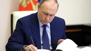 Путин утвердил новые льготы для граждан старше 70 лет