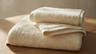 Махровые полотенца превращаются в наждачку: простое решение этой проблемы