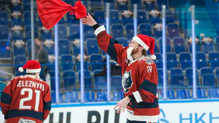 «Нефтехимик» сделал новогодний подарок болельщикам, разгромив «Торпедо» со счетом 5:0