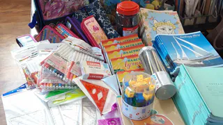 В Пензе 405 первоклассникам подарили школьные принадлежности