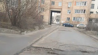 Ямы есть, но ремонтировать их не спешат: рязанка возмущена  безобразным состоянием улиц