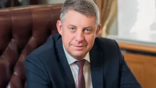 Губернатор Александр Богомаз укрепил свои политические позиции