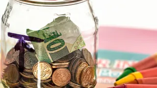 Лотерейный билет не помешает: кому Глоба пообещал денежную удачу с 12 марта