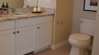 Кидаю 3 ложки в унитаз – через 10 минут забываем о желтом налете: чистота и свежесть