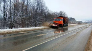 Жителей Чувашии рекомендуют быть внимательными на дорогах из-за непогоды