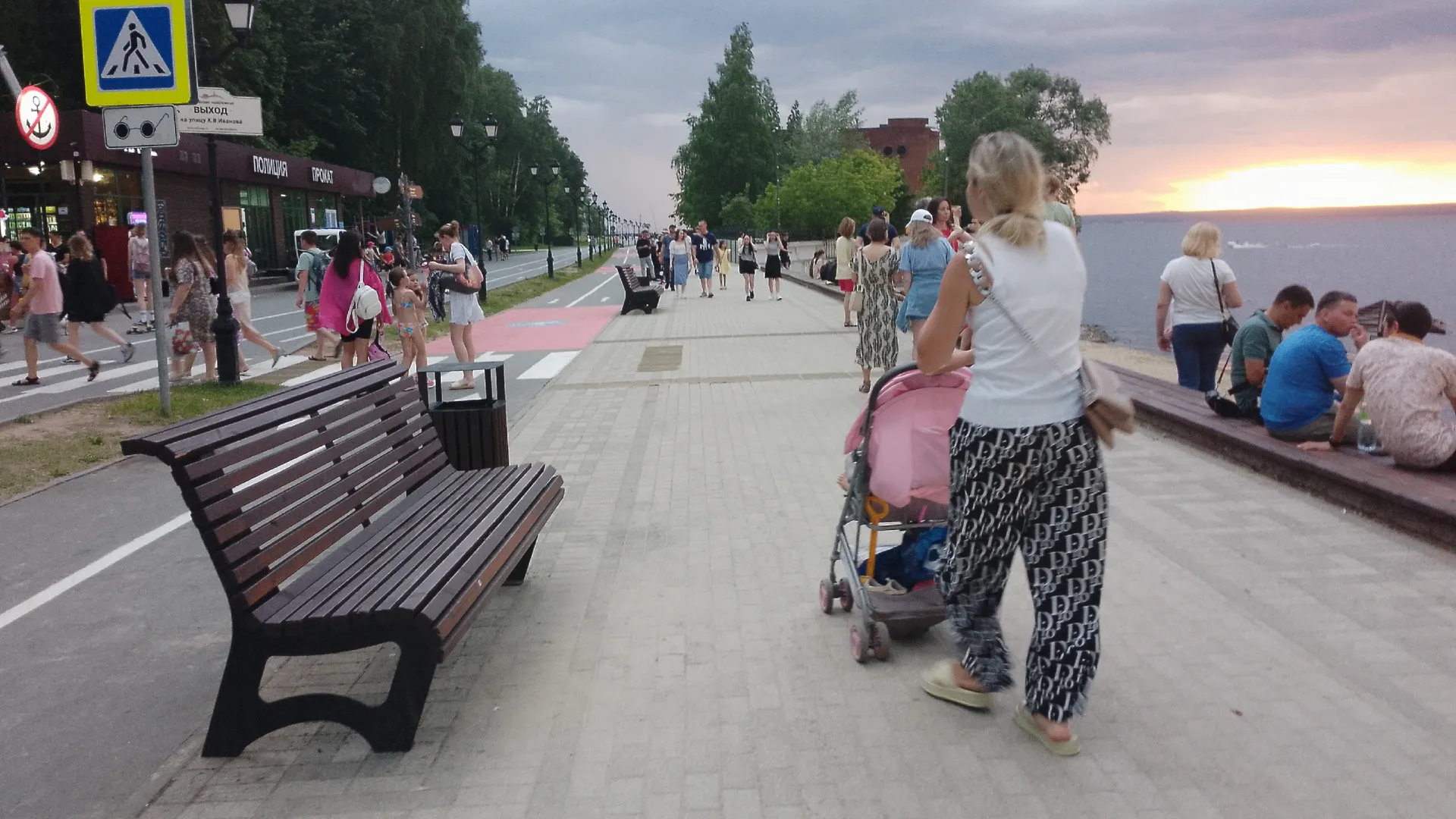 «Сами готовьте на всех!» — невестка поставила свекровь на место перед днём рождения сына