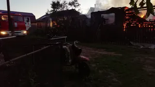 Оставили телефон на зарядке: под Рязанью дотла сгорел дом