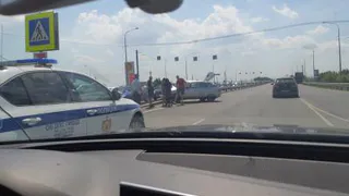 Отбросило на ограждение: под Рязанью столкнулись грузовик и легковушка