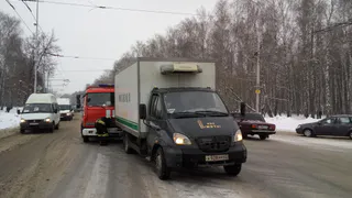 В Приокском пожарная машина столкнулась с газелью