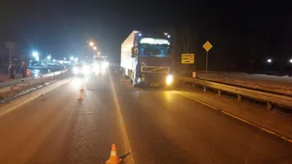 В Скопинском районе грузовик сбил мужчину. Пешеход скончался