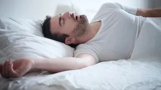 Доказана связь храпа и развития онкологии, деменции и других опасных заболеваний