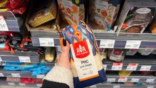 Пыль и личинки насекомых: Роскачество выявило 5 марок риса, которые лучше не покупать