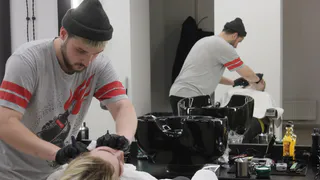 Джентльменские клубы в нынешних реалиях: рязанский барбер рассказывает о своей профессии и культуре мужских цирюлен