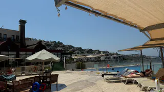 "В Турцию больше ни ногой": 5 мест, куда можно поехать в отпуск вместо Антальи - мягкое солнце и доступные цены 