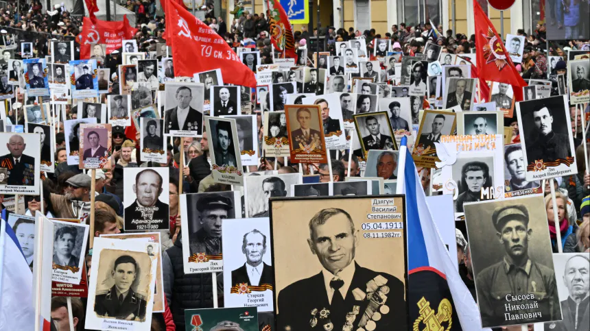 В Санкт-Петербурге прошла масштабная акция «Бессмертный полк» с участием более 1,1 миллиона человек