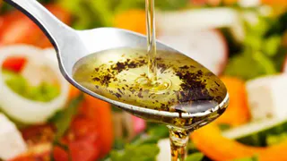 Простейшая и вкуснейшая заправка к блюдам