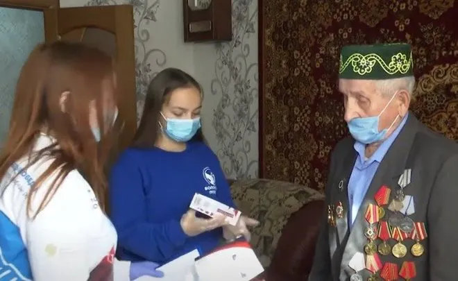 В Нижнекамске ветеранам ВОВ подарят мобильные телефоны