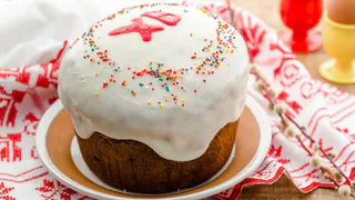 Быстрый лимонный кулич: без дрожжей и очень сочный. Тесто месить не нужно — вся фишка в таком сиропе для пропитки 