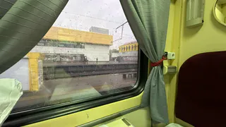 Заплатил за нижнюю полку — попутчики считают, что я должен уступить: вот что отвечаю