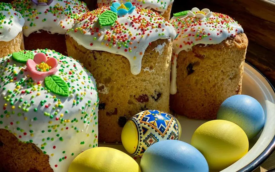 Кулич на Пасху дешевле приготовить самому, чем покупать