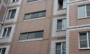 Видео пожара на Новоселов 29: дети хотят прыгать из окна