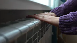 Жителям новостроек предложили мёрзнуть первыми: зачем в Госдуме хотят менять правила отопительного сезона