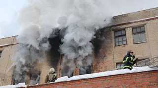 Потратили час: пожар на "САМ" ликвидирован