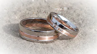 Нашли кольцо? Осторожно! Приметы и поверья о найденных украшениях