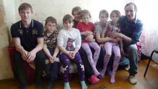 Труп многодетного отца ,героя программы «Пусть говорят», лежит в сарае