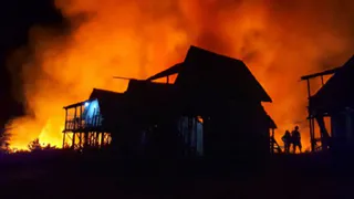 В Михайловском районе загорелся жилой дом