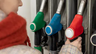 Почему 92-й бензин лучше 95-го - опытный механик поставил точку в давнем споре